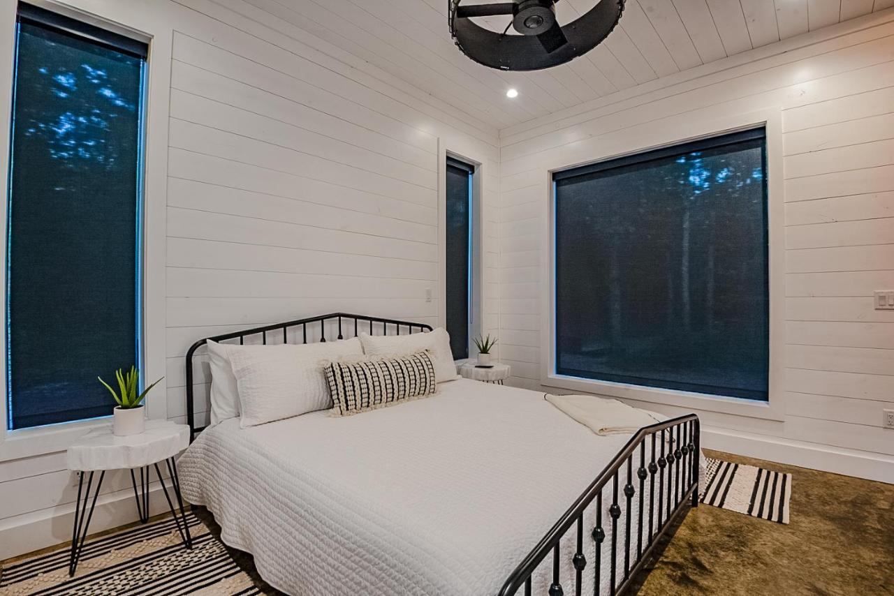 "The Barndo" 4Br Luxury Cabin, Hot Tub, Fire Pit, Bunks, Arcades, Playhouse! Broken Bow Exterior photo
