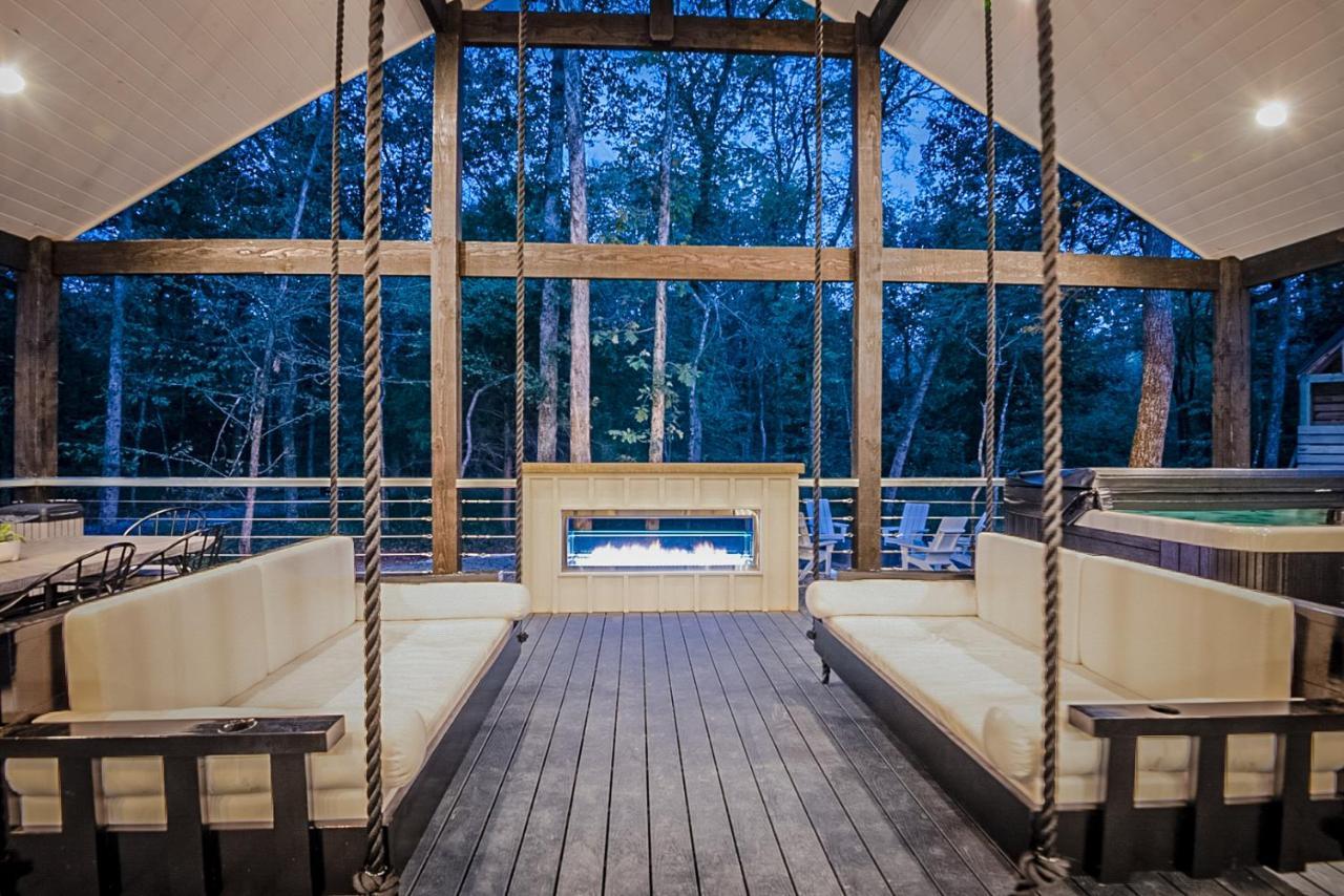 "The Barndo" 4Br Luxury Cabin, Hot Tub, Fire Pit, Bunks, Arcades, Playhouse! Broken Bow Exterior photo