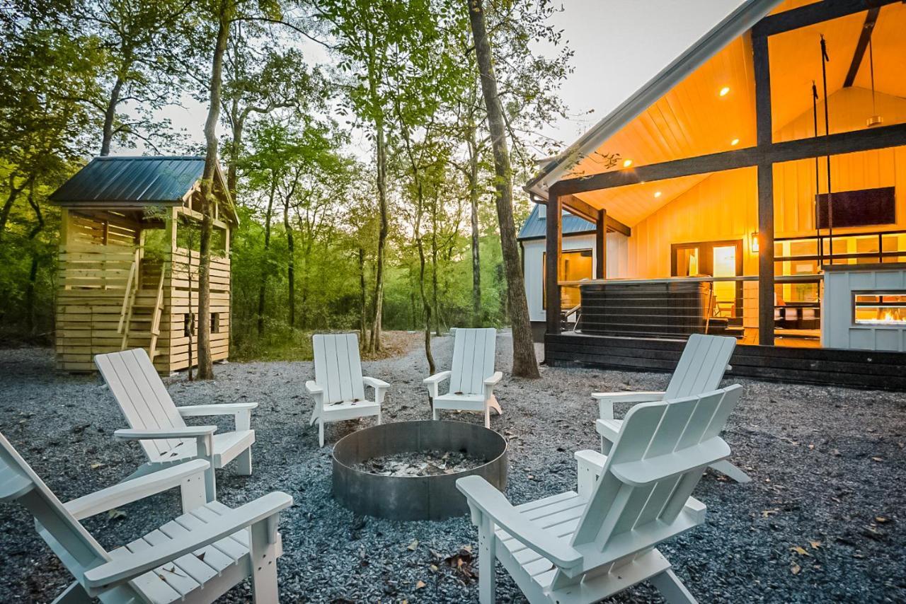 "The Barndo" 4Br Luxury Cabin, Hot Tub, Fire Pit, Bunks, Arcades, Playhouse! Broken Bow Exterior photo